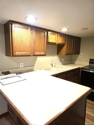 18881 Merriman Road, Livonia, MI 48152