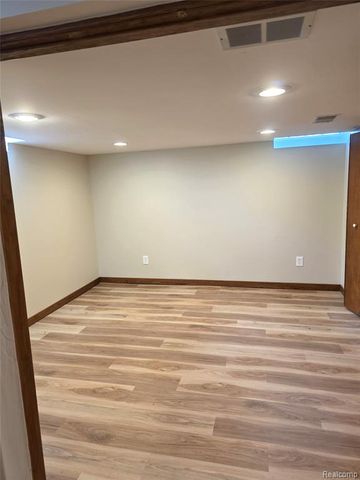 18881 Merriman Road, Livonia, MI 48152