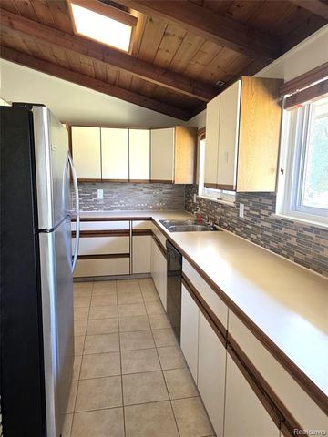 18881 Merriman Road, Livonia, MI 48152