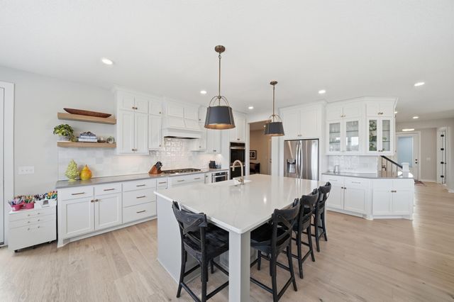 4330 Hillside Drive, Medina, MN 55340