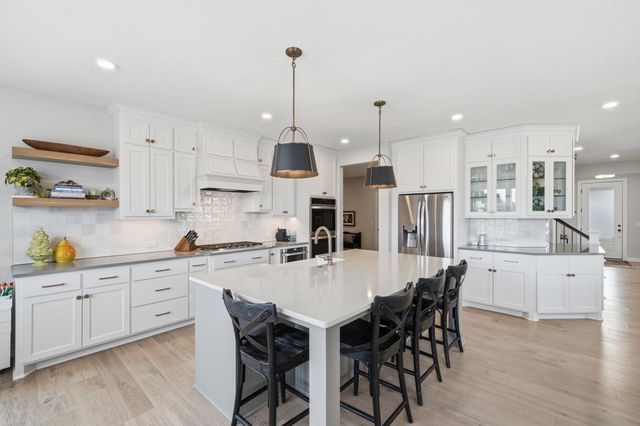 4330 Hillside Drive, Medina, MN 55340