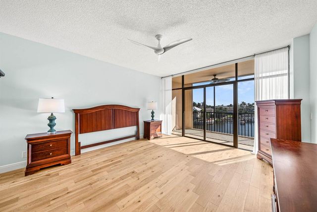 11370 Twelve Oaks Way 418, North Palm Beach, FL 33408