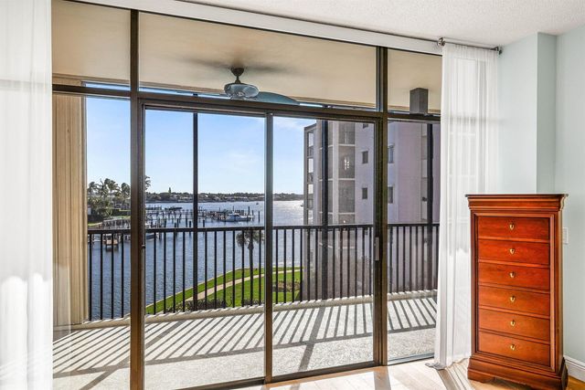 11370 Twelve Oaks Way 418, North Palm Beach, FL 33408