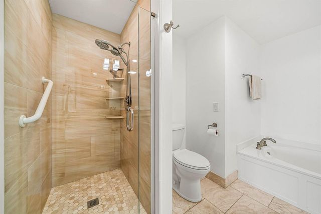 11370 Twelve Oaks Way 418, North Palm Beach, FL 33408