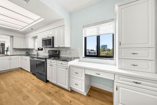 11370 Twelve Oaks Way 418, North Palm Beach, FL 33408
