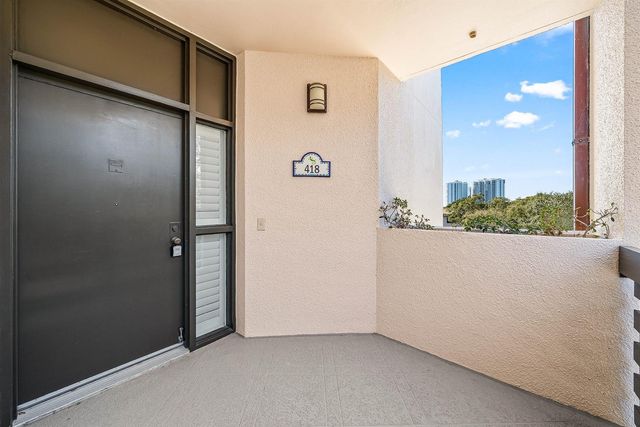 11370 Twelve Oaks Way 418, North Palm Beach, FL 33408