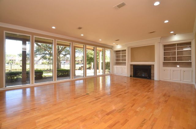 1518 Plantation Drive, Richmond, TX 77406