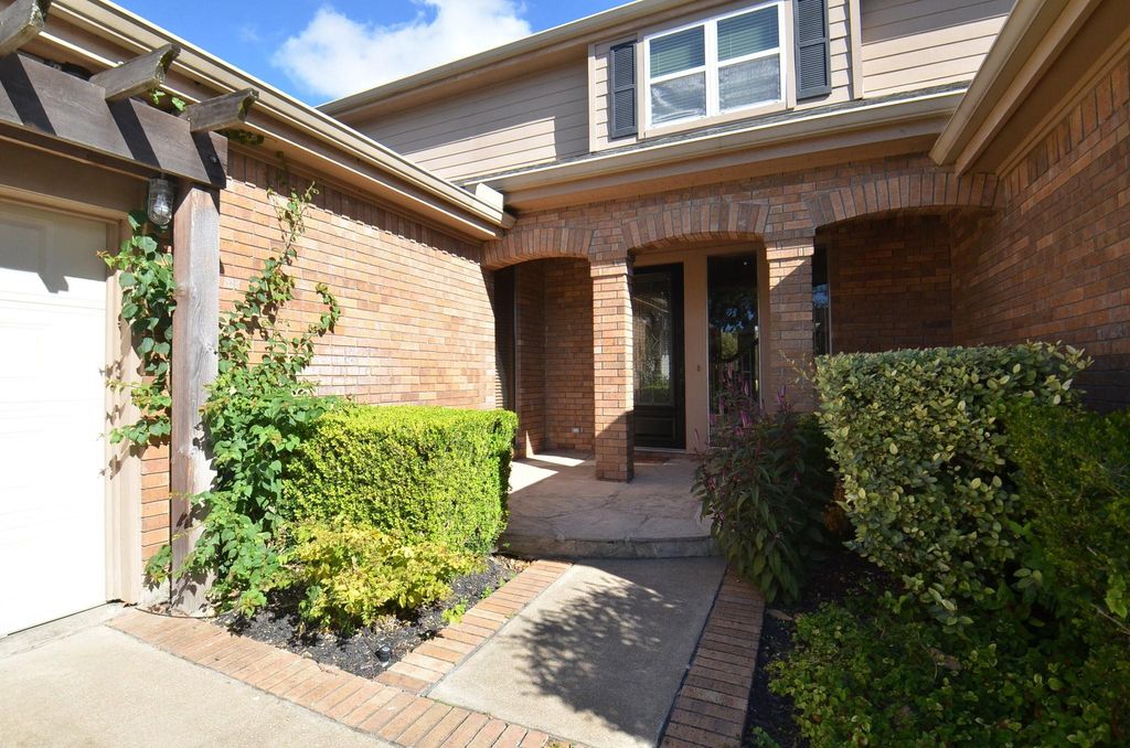 1518 Plantation Drive, Richmond, TX 77406