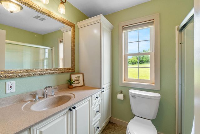 5136 Sweet Water Circle, Waterloo, IA 50701