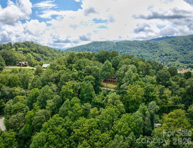 612 Whispering Winds Road, Waynesville, NC 28785