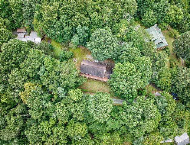 612 Whispering Winds Road, Waynesville, NC 28785