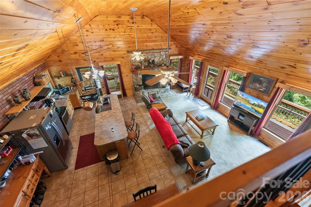 612 Whispering Winds Road, Waynesville, NC 28785