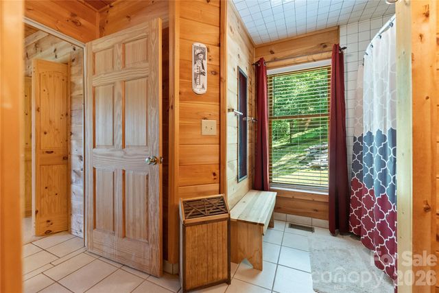 612 Whispering Winds Road, Waynesville, NC 28785