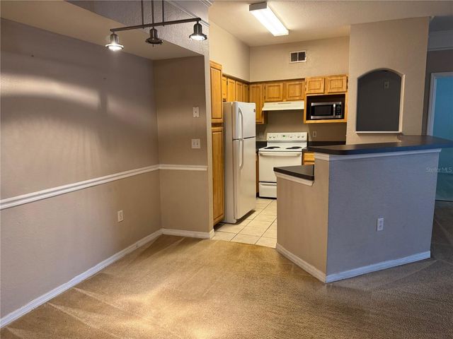 6685 QUEENS BOROUGH AVENUE 107, Orlando, FL 32835