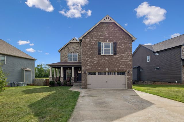 1035 Barnhill Rd, Clarksville, TN 37043