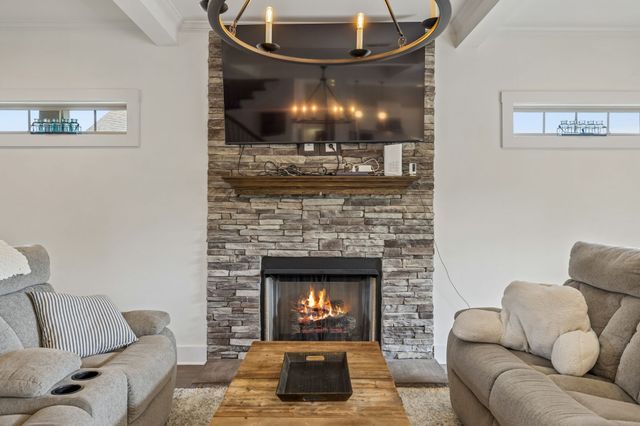 1035 Barnhill Rd, Clarksville, TN 37043