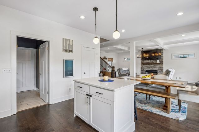 1035 Barnhill Rd, Clarksville, TN 37043