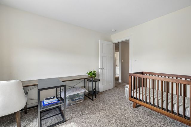 1035 Barnhill Rd, Clarksville, TN 37043