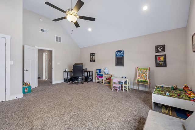 1035 Barnhill Rd, Clarksville, TN 37043