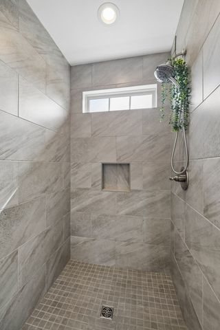 1035 Barnhill Rd, Clarksville, TN 37043