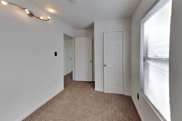 3604 Baldwin Avenue, Fort Worth, TX 76110