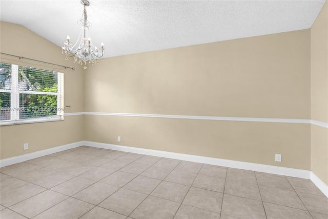 3562 W Southern Orchard Rd W, Davie, FL 33328