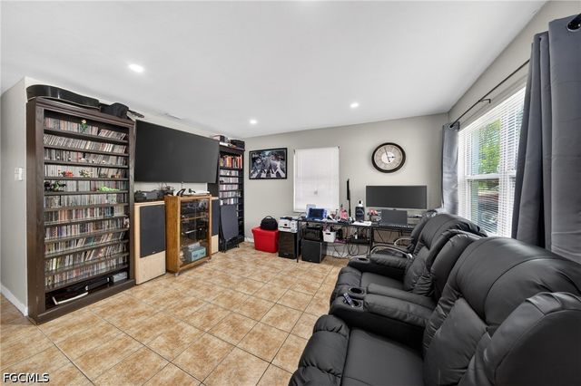 2992 Lafayette ST, Fort Myers, FL 33916