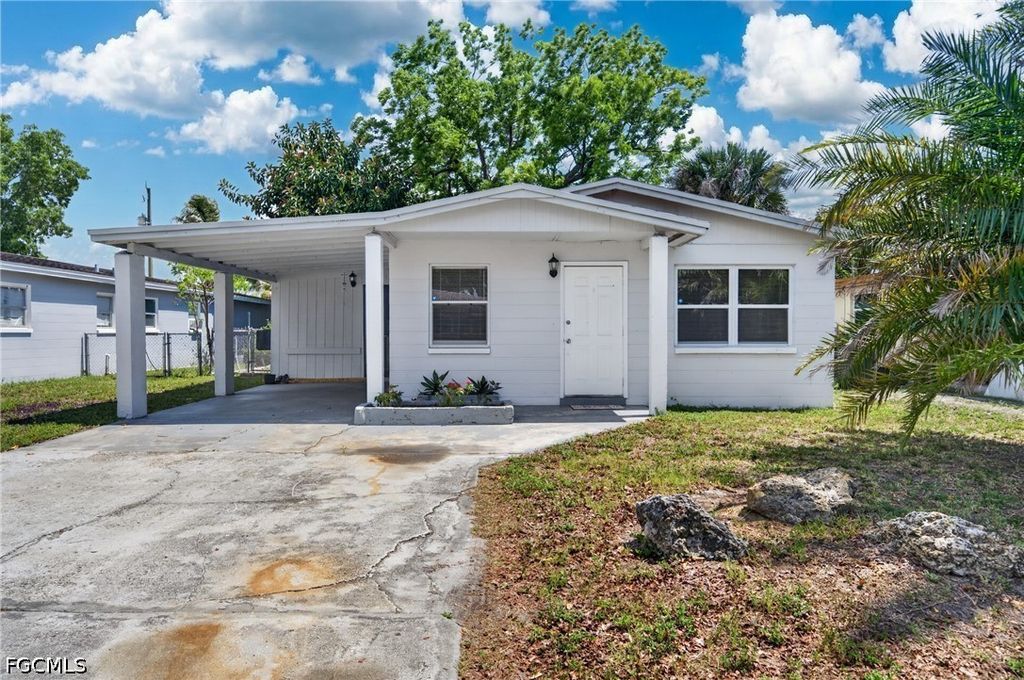 2992 Lafayette ST, Fort Myers, FL 33916