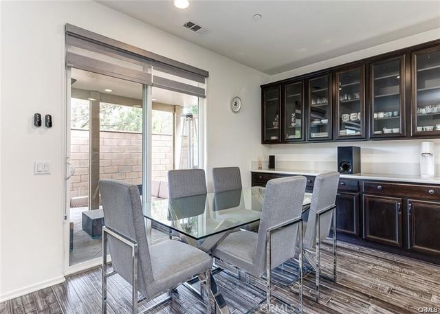 3285 Ledgewood Cir, Riverside, CA 92503