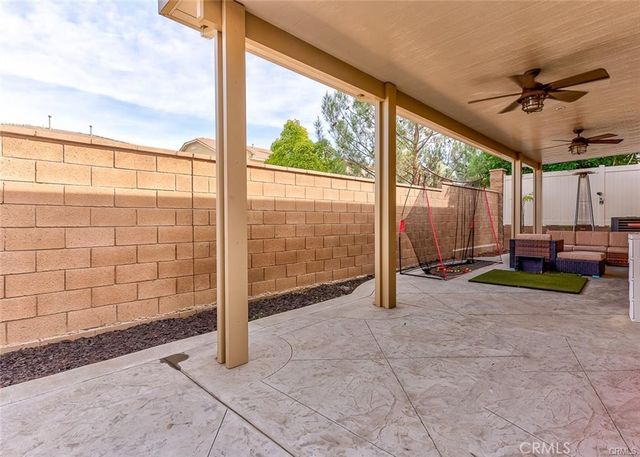 3285 Ledgewood Cir, Riverside, CA 92503
