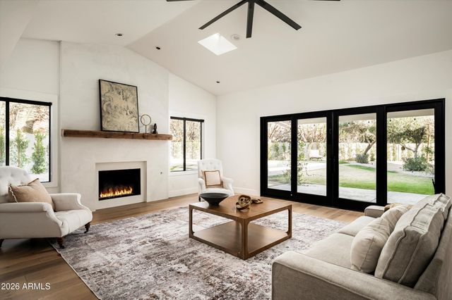 3612 E PIERSON Street, Phoenix, AZ 85018