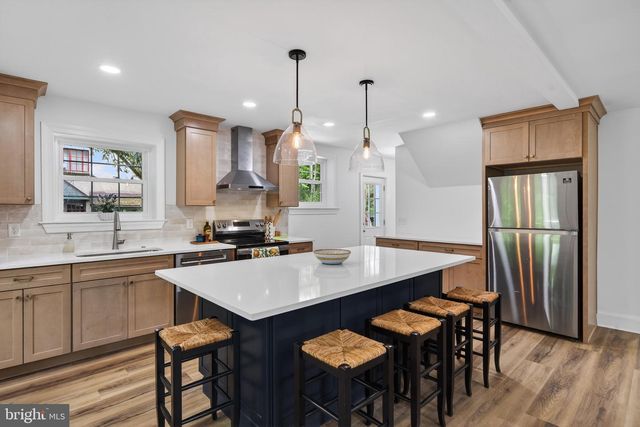 213 FILDES LN, Wallingford, PA 19086