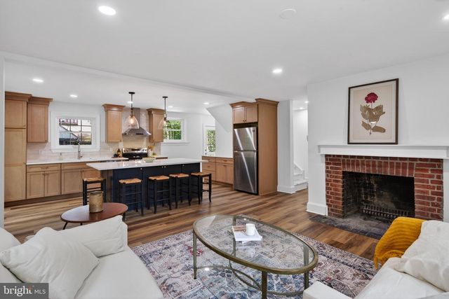 213 FILDES LN, Wallingford, PA 19086