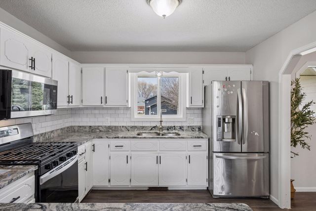 313 Heights Road NW, Saint Michael, MN 55376