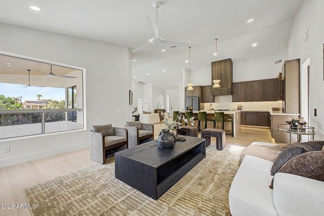 4926 S VERBENIA Place, Chandler, AZ 85248