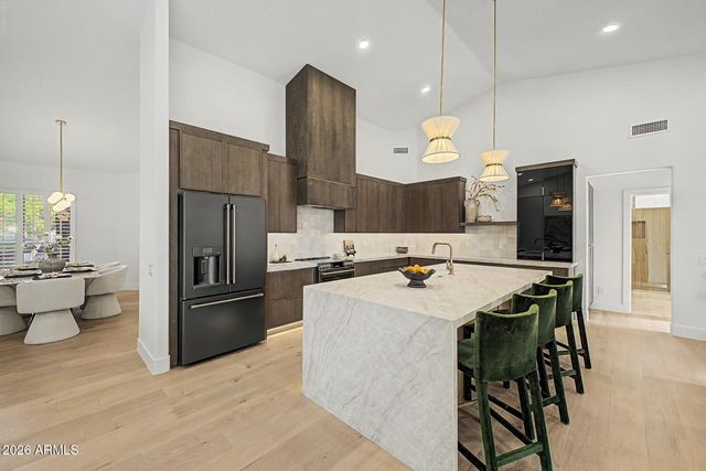 4926 S VERBENIA Place, Chandler, AZ 85248