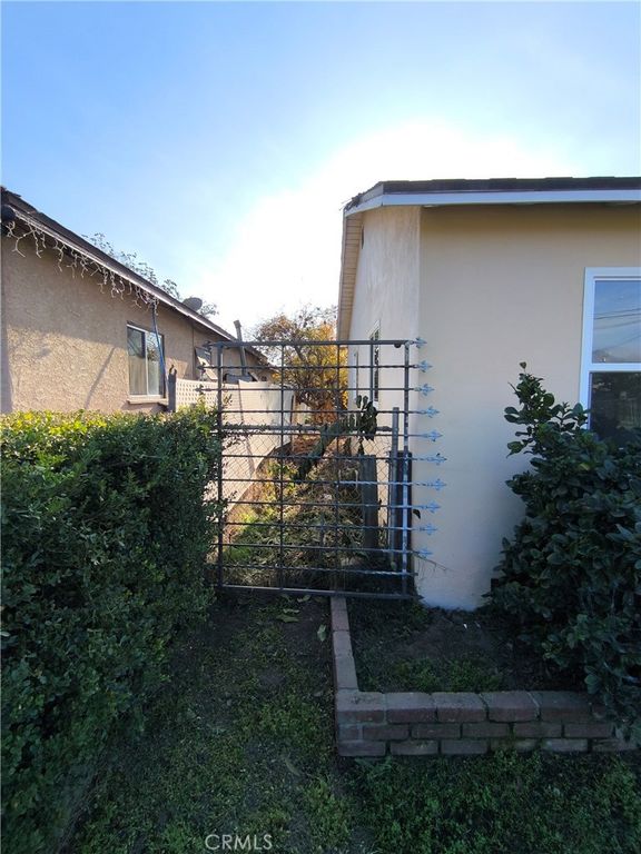 Image 5 of property listing at 11326 Forest Grove, El Monte, CA 91731