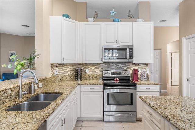 3134 Ashford Square, Vero Beach, FL 32966