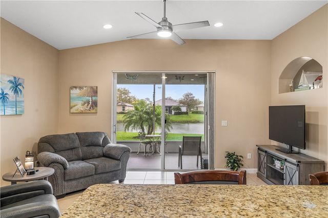 3134 Ashford Square, Vero Beach, FL 32966