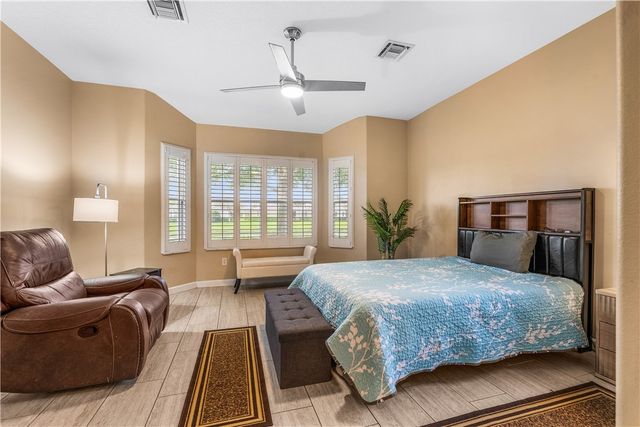 3134 Ashford Square, Vero Beach, FL 32966