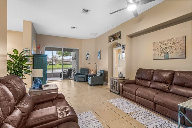 3134 Ashford Square, Vero Beach, FL 32966