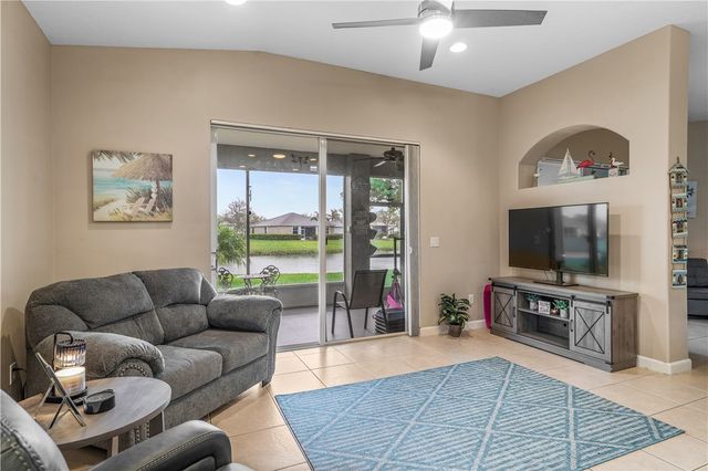 3134 Ashford Square, Vero Beach, FL 32966