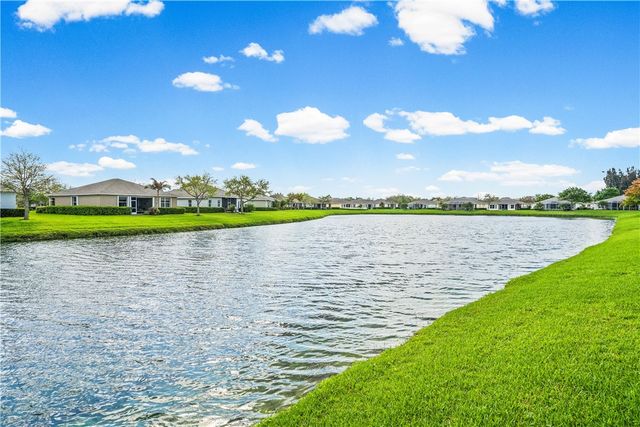 3134 Ashford Square, Vero Beach, FL 32966