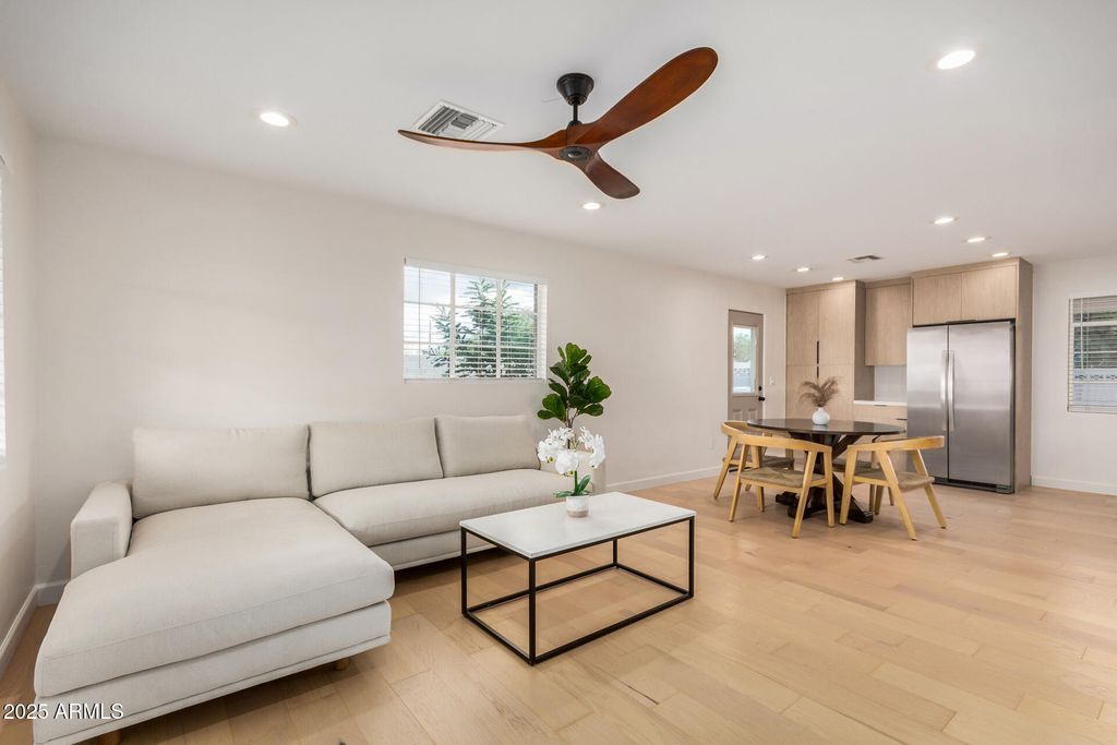 3441 N 21ST Avenue, Phoenix, AZ 85015