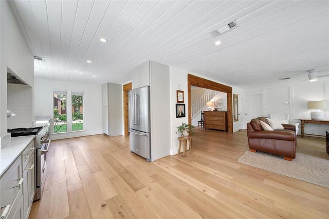 3806 Hill Springs Drive, Kingwood, TX 77345