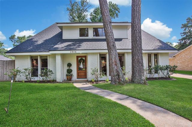 3806 Hill Springs Drive, Kingwood, TX 77345