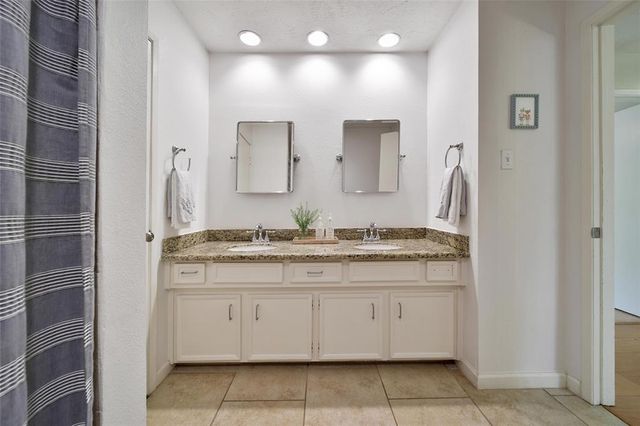 3806 Hill Springs Drive, Kingwood, TX 77345