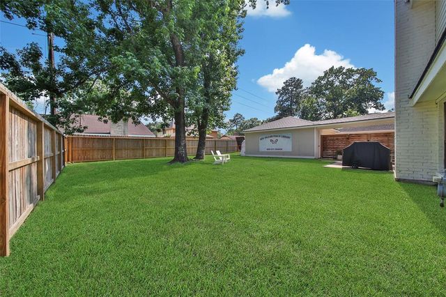 3806 Hill Springs Drive, Kingwood, TX 77345
