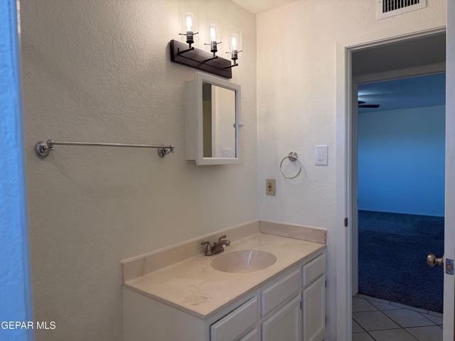 293 ATLANTIC Road A, El Paso, TX 79922