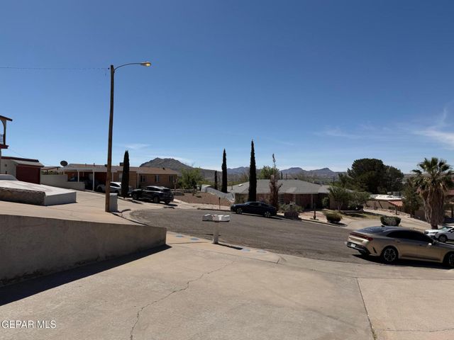 293 ATLANTIC Road A, El Paso, TX 79922